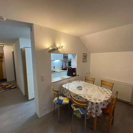 Ferienwohnung Holiday Радщат Екстериор снимка